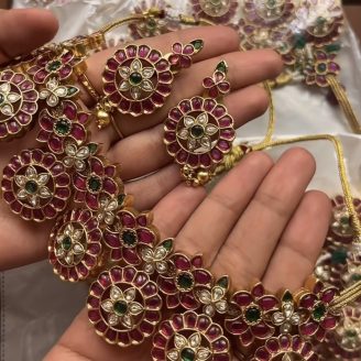 Premium Jadhav Kundan