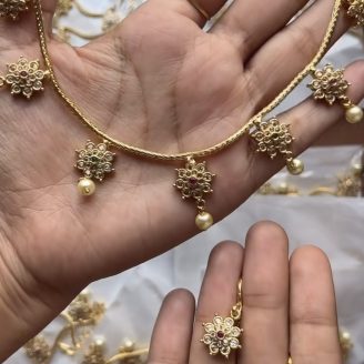 Gold Flower Chain
