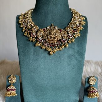 Lakshmi Emerald Coral Haaram